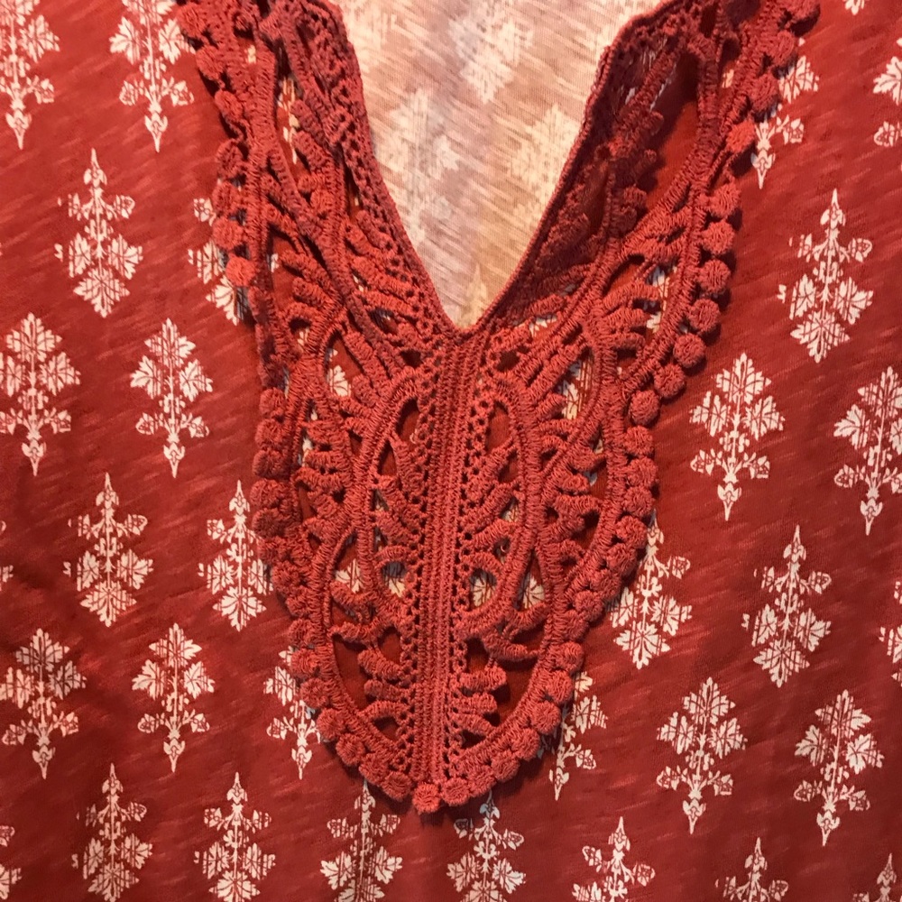 Embroidery on this Rust Color Tank! - Picture 3 of 6